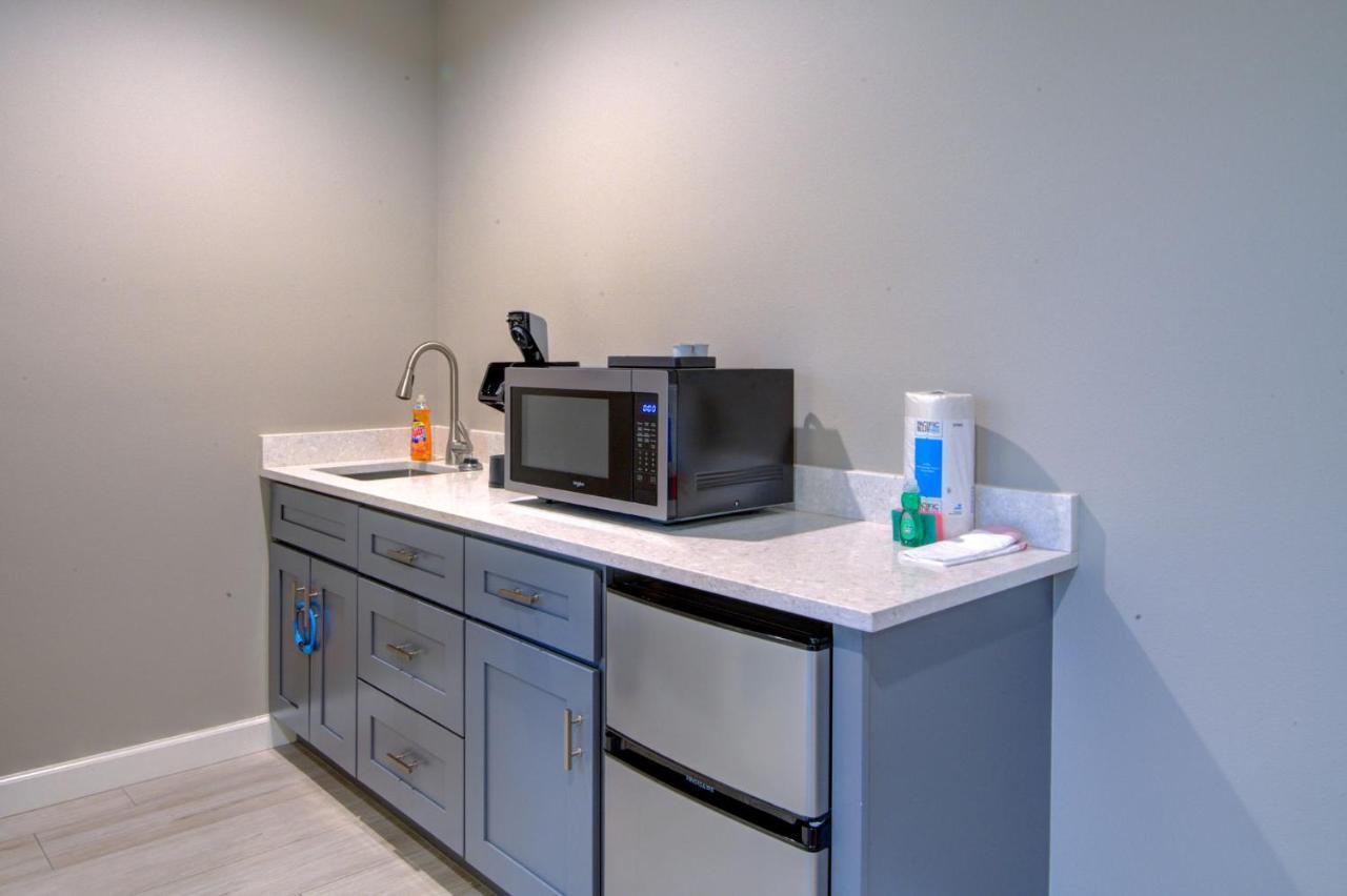Hs#2- Modern Studio Next To Premier Sports Complex 布雷登顿 外观 照片